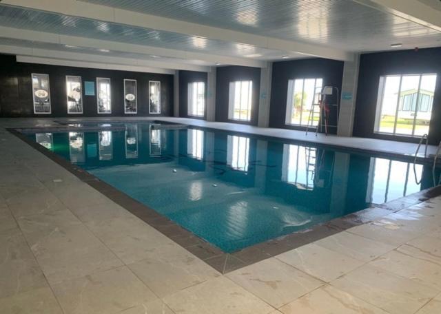 Lyons Robin Hood Seascape Hotel Meliden Ngoại thất bức ảnh